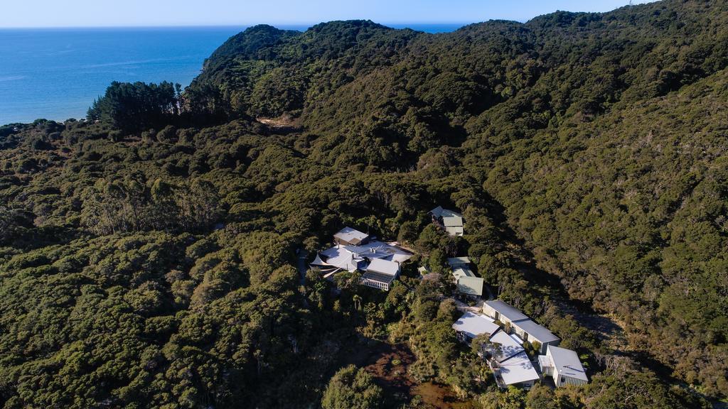Awaroa Lodge Exterior photo